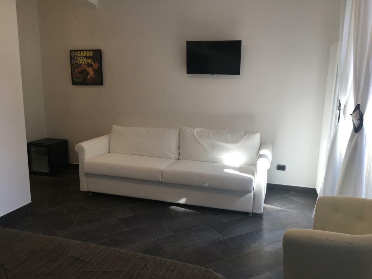 Le Divine Di Via Olivieri - Reception Via Xxv Aprile 5 Hotel Леванто Екстериор снимка